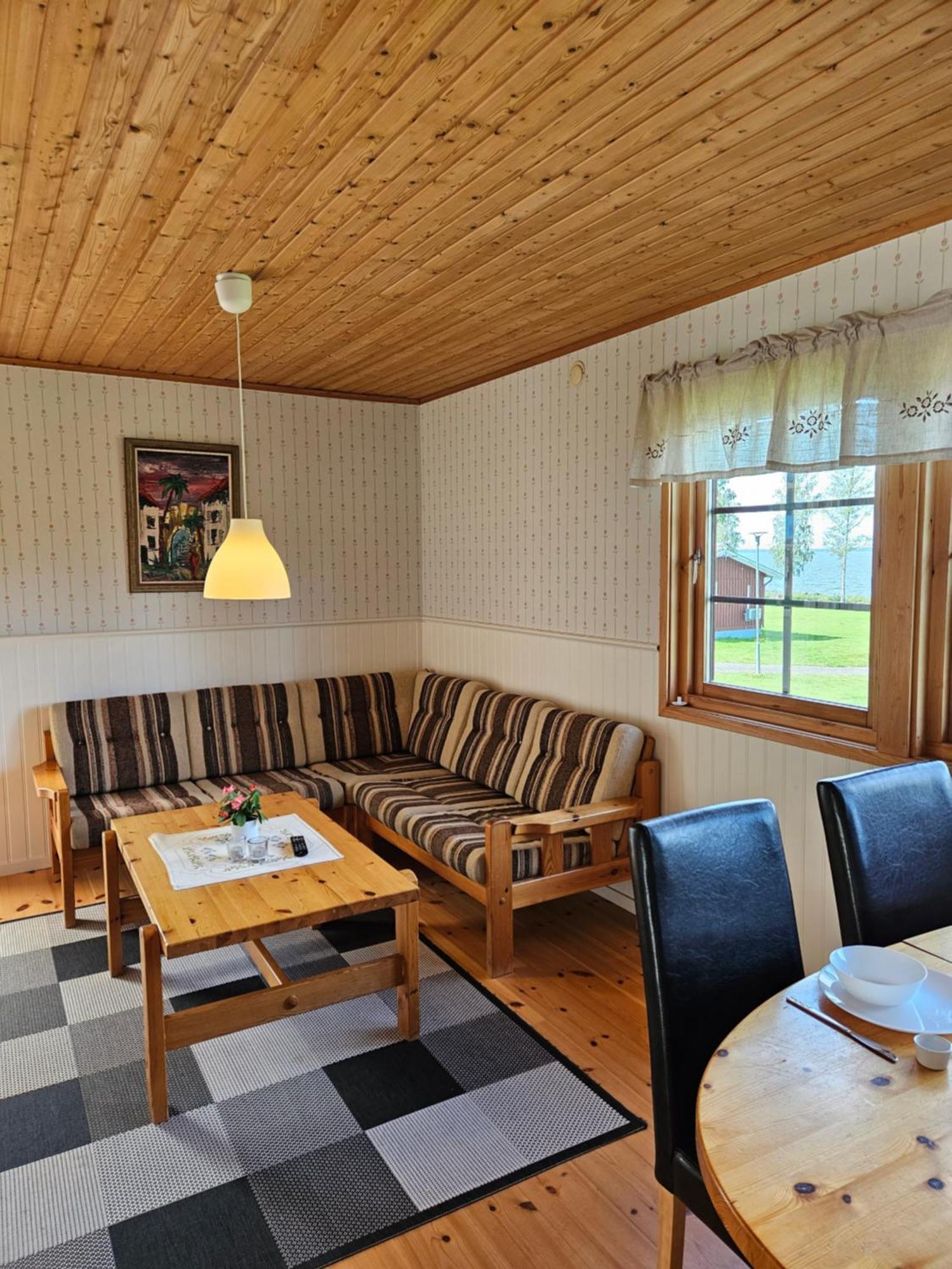 Sjötorp Askevikstugbyヴィラ エクステリア 写真